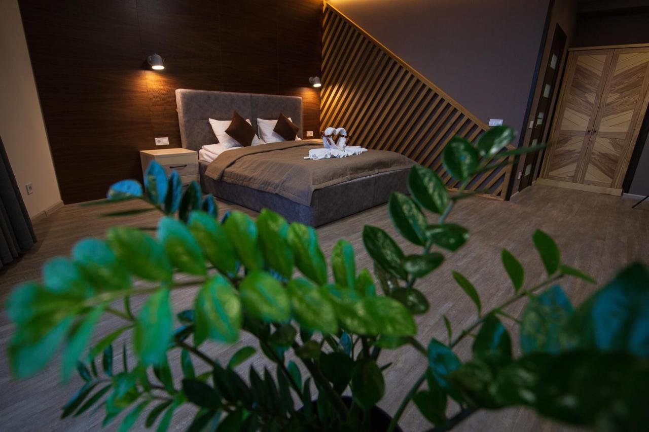 Geography Hotel Veresneve Eksteriør billede